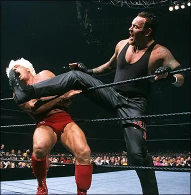 Qui fut sa dixime victime  Wrestlemania 18 ?