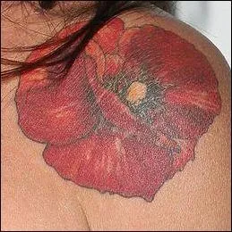 A qui appartient ce tatouage ?