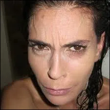 Dans une srie, elle joue avec Marcia Cross.