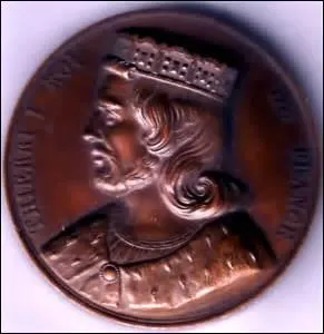 Je me nomme Clotilde mais je suis galement nomme  Doda . Je suis ne vers 660 et dcde le 05 juin 692. Qui est mon roi ?