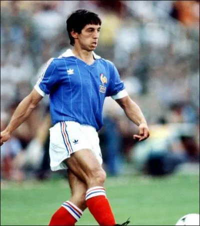 Quel club a gagn le plus de titres en Ligue 1, dix titres ?