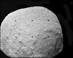 Elle photographie l'une de ses lunes :