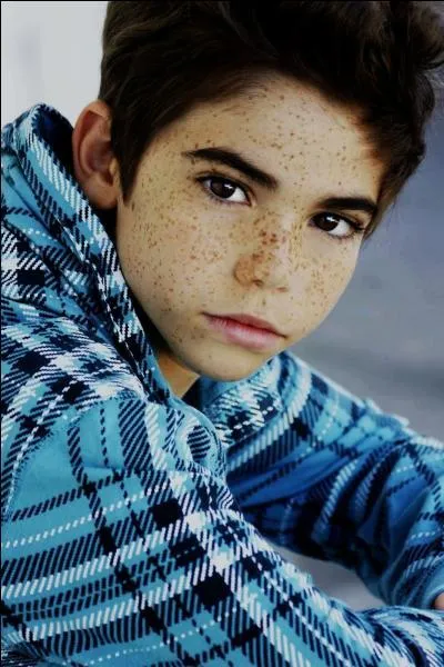 A-t-il jou dans Mirrors ?