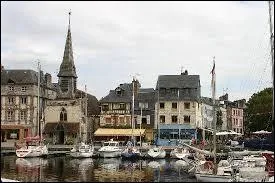 Nous partons visiter le ville de Honfleur (rgion Basse-Normandie). Nous sommes dans le dpartement ...