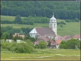 Voici une vue de la commune la plus froide de France. Vous avez devin, nous sommes  Mouthe (Doubs) et donc en rgion ...