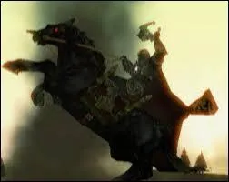 Puis, aprs que Midona vous ait tlport pour distraire la bte, la bataille continue alors  l'extrieur. Grce  quelles armes devrez-vous vaincre Ganondorf  cheval ?