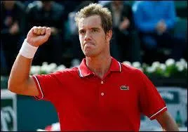 Qui est-ce joueur de tennis franais surnomm le  Mozart du tennis franais  ?