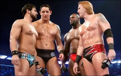 De son ct, Wade Barrett a reform une quipe, mais comment l'a-t-il appel ? (Compose de : Wade Barrett (leader), Justin Gabriel, Heath Slater & Ezekiel Jackson)