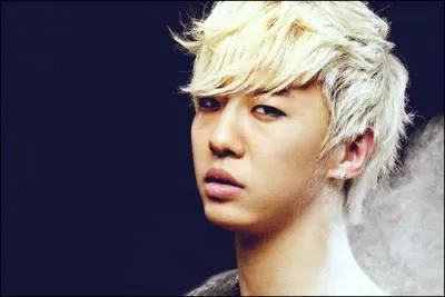 Qui est ce membre et dans quel poste est-il ?