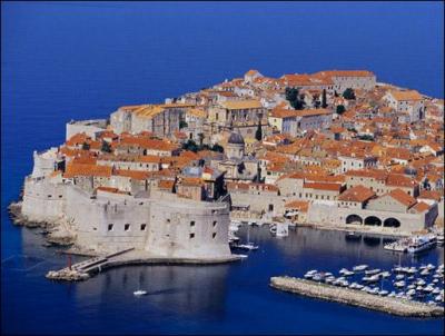 Dans quel pays est situ Dubrovnik ?
