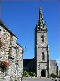 Voici l'glise de la commune de Mr-de-Bretagne (rgion Bretagne). Elle se situe dans le dpartement ...