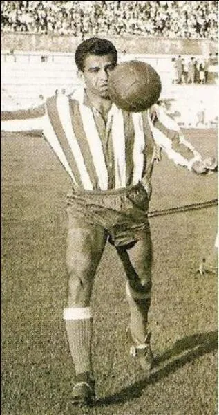 Qui est cette lgende du football ?