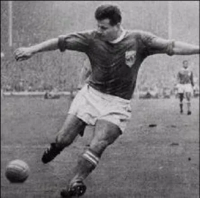 Qui est cette lgende du football ?
