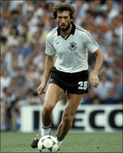 Qui est cette lgende du football ?