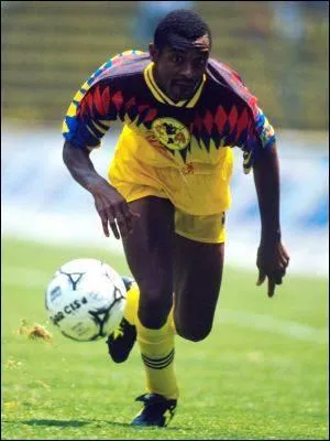 Qui est cette lgende du football ?