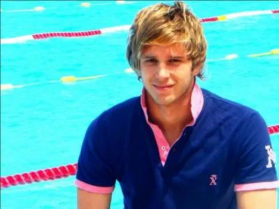 Clment Lefert a arrt la natation car :