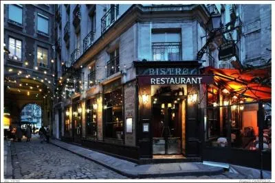 Que signifie bistro en russe ?