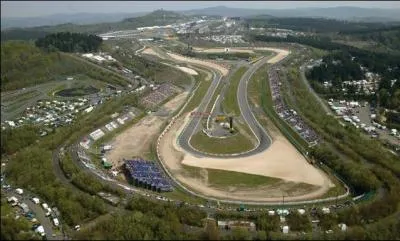 Quel pilote de F1 a dit en parlant du Nburgring  Si un pilote vous dit qu'il n'a pas peur sur le Ring, soit, il ment, soit il ne va pas assez vite pour comprendre ce qu'est le Ring  ?