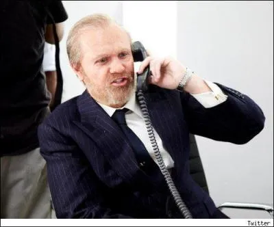 Qui est ce personnage dguis ?