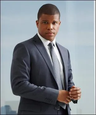 L'agent Clinton Jones du FBI est un membre du Bureau, qui auparavant tait lieutenant dans la Navy. Il y a une chose que Clinton n'apprcie pas dans son mtier, qu'est-ce donc ?