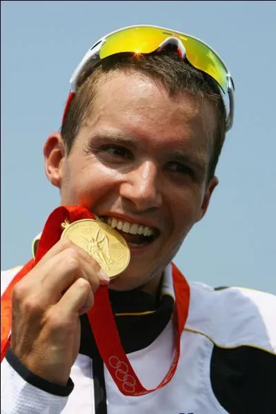 Qui est ce triathlte ? Il termine derrire les deux Franais (6 me) lors des JO 2012