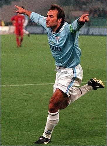 Qui est cette lgende du football ?