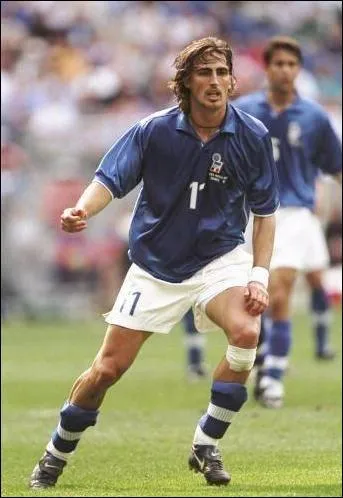 Qui est cette lgende du football ?