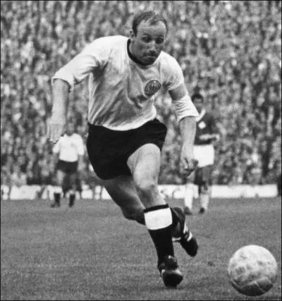 Qui est cette lgende du football ?