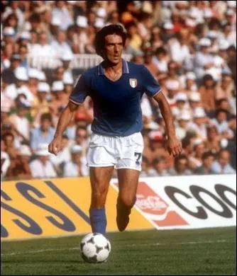 Qui est cette lgende du football ?