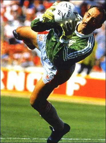 Qui est cette lgende du football ?