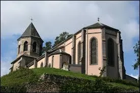 La commune de Pontaumur (Puy-de-Dme) se situe en rgion ...