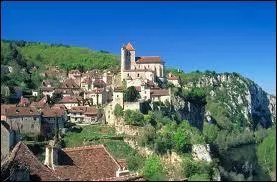 Class parmi les Plus Beaux Villages de France, je vous prsente le village de Saint-Cirq-Lapopie (rgion Midi-Pyrnes). Ce village se situe dans le dpartement ...