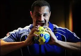 Dans quelle quipe Didier Dinart joue-t-il ?