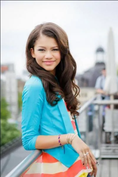 En quelle anne a-t-elle dcroch le rle de Rocky dans  Shake It Up  ?