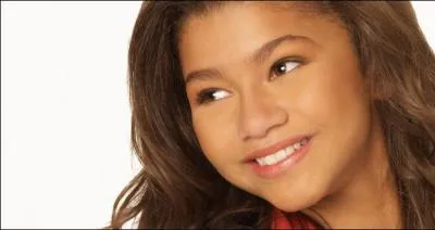 Vrai ou faux : en 2010, Zendaya a-t-elle sorti le titre  Swag It Out  ?