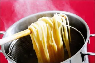 Les ptes suivent plusieurs cuissons bases tout simplement sur leur temps pass dans l'eau bouillante. Comme s'appelle celle entre les deux, un peu ferme, trs gote des italiens ?