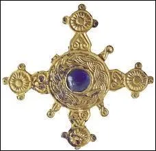 Comment se nomme cette anctre de la broche ?