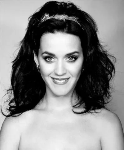 Combien de parfum(s) Katy Perry a-t-elle cr(s) ?