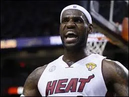 Quelles statistiques Lebron James a-t-il ralis lors du dernier match des 'Playoffs' ?