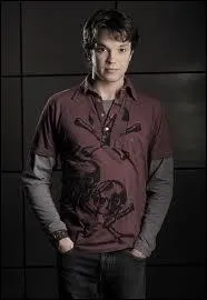 Pour terminer, qui incarne  Zack Addy  ?