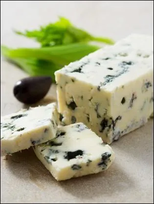 De quel pays est originaire le Bleu Castello, ?