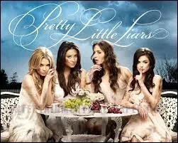 Qui a crit le roman Pretty Little Liars ?