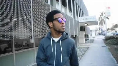 Dans sa chanson, Kid Cudi parle de  Memories , de quoi veut-il parler ?