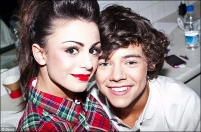 Harry Styles est dj sorti avec Cher Lloyd, une chanteuse. Vrai ou faux ?