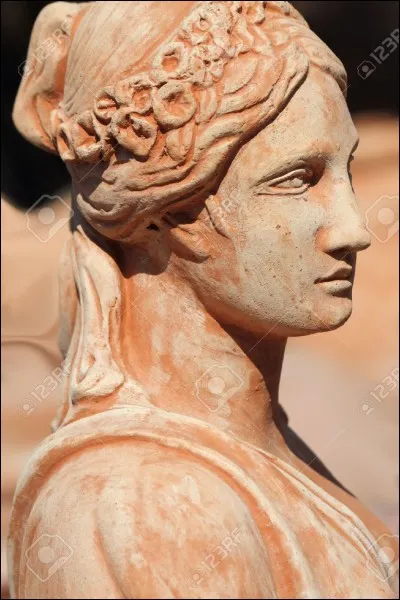 Quel est le nom de sa première épouse ?