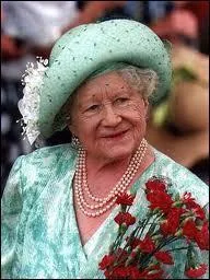 Mars : Vous connaissez Elizabeth Bowes-Lyon ? Mais si ! C'est la mère d'Elizabeth II reine d'Angleterre. À quel âge est décédée ''Queen Mum'' ?