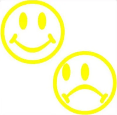 Le contraire de "triste" c'est "joyeux".