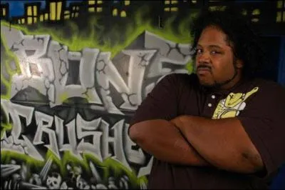 Quel est le vrai nom de Bone Crusher ?