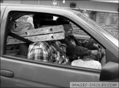 Quand les magasins Weldom ont t crs ?