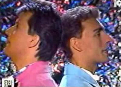 Place aux vieux ! Circulez les jeunes : y'a rien à voir ! ... Que chantait le groupe Début de Soirée en 1988 ?